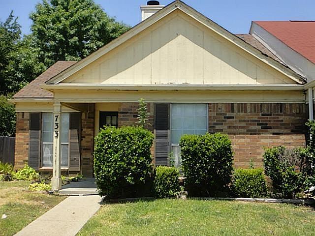1st image of 733 Denmark Dr