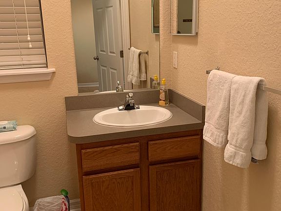 4th image of 1016 SW 8th Ave #207