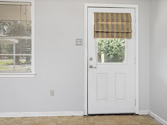 2nd image of 5341 North St