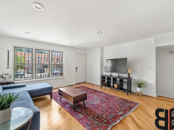 2nd image of 496 Lexington Ave #2