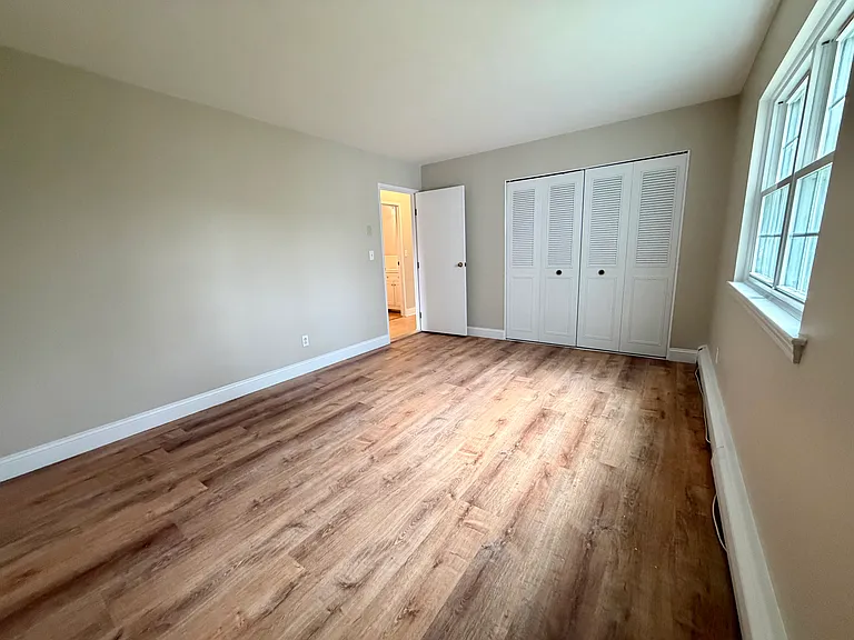 17 Chapel Hill Dr #8 — Photo 11