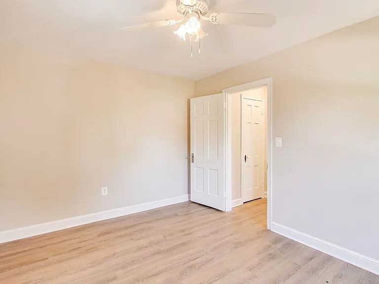 8505 Flower Ave — Photo 10