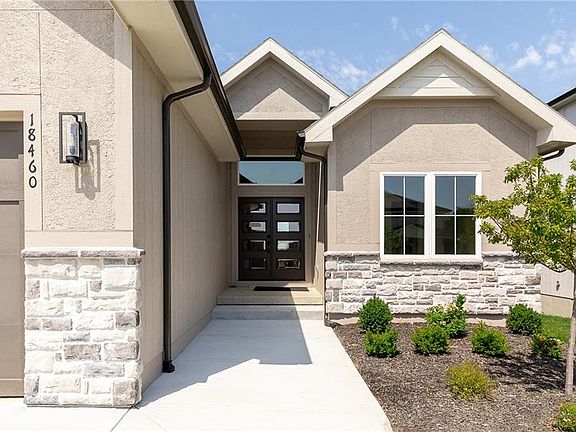 2nd image of 18460 Pawnee Ln