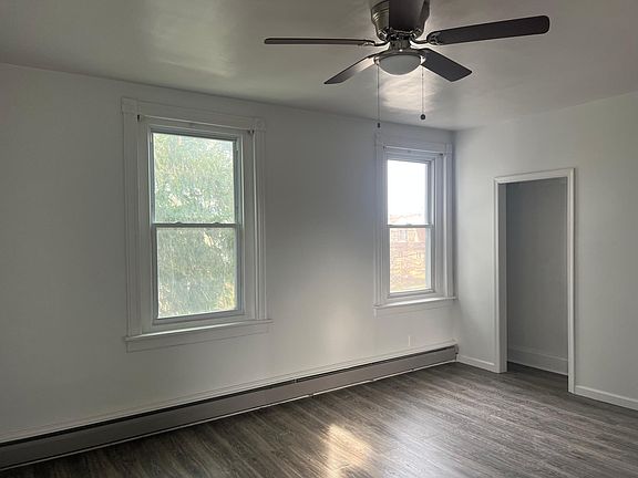 4th image of 25 N Wells Ave #1