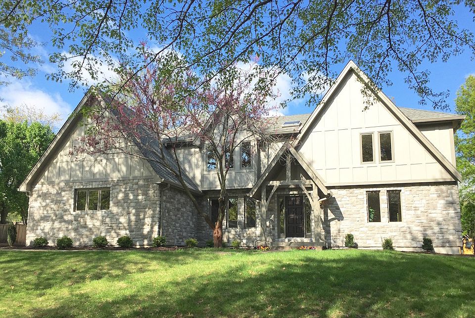 Completely Remodeled 1.5 Sty