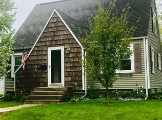 311 H Ave, Grundy Center, IA 50638