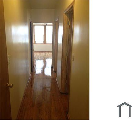 2nd image of 11207 S King Dr APT 3