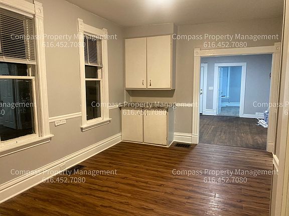 4th image of 1057 Alpine Ave NW #1