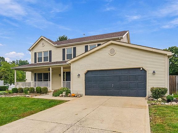 3rd image of 118 Halstead Ct