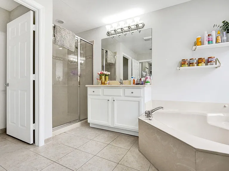 8876 Sandy Crest Ln #8876 — Photo 8