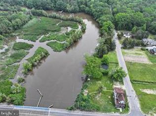 2 Schooner Landing Rd, Millville, NJ 08332