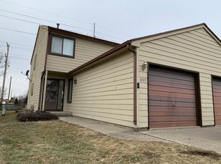 809 Irvine Rd, Champaign, IL 61822