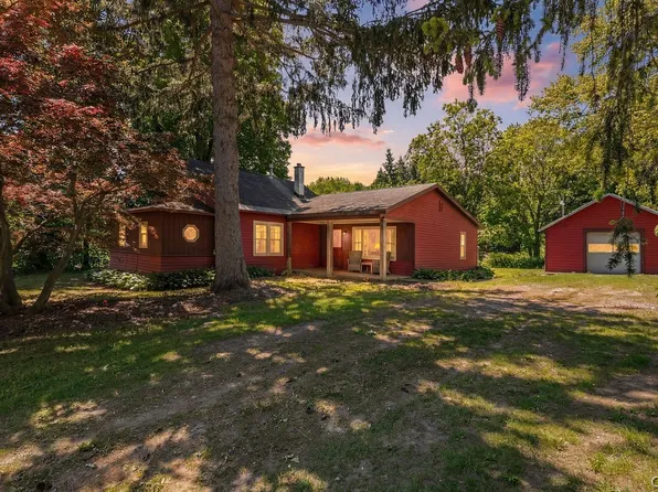 2063 State Route 48, Fulton, NY 13069
