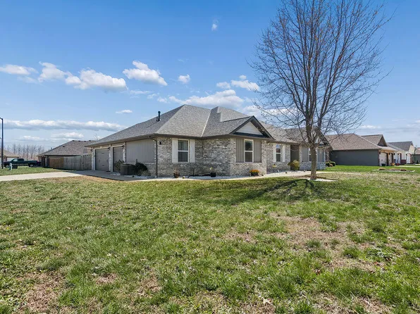 502 Chipmunk Avenue, Rogersville, MO 65742