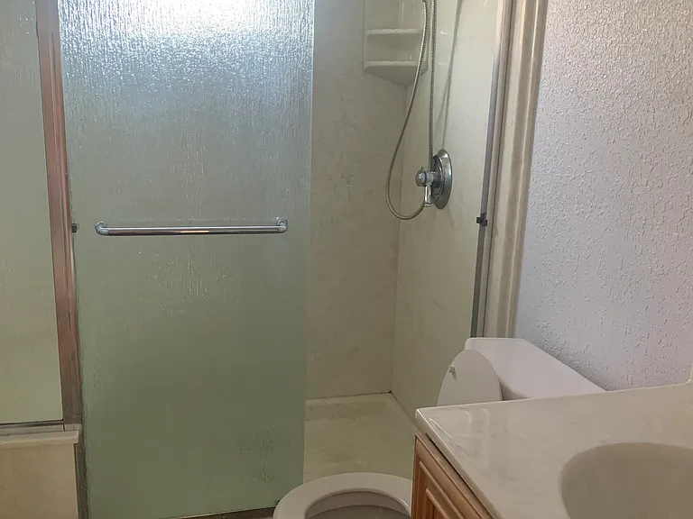 Jasmine Ave — Photo 7