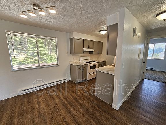 4th image of 2815 E 27th Ave #8