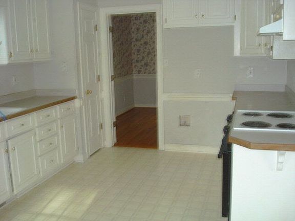 5th image of 2505 B P Ln