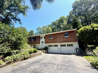14 Wildflower Dr, Westerly, RI 02891