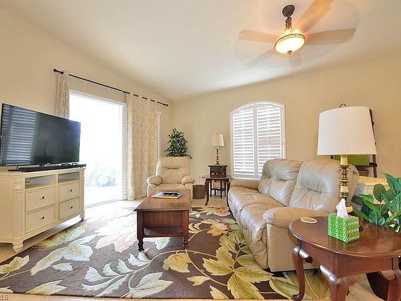 3rd image of 15192 Sea Breeze Cove Cir