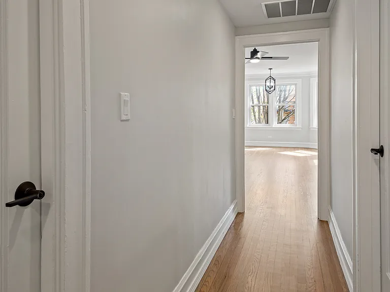 4834 N Springfield Ave #2 — Photo 8