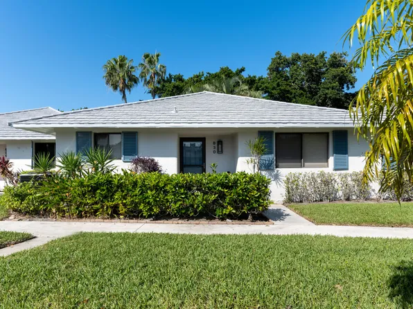 830 Club Dr, Palm Beach Gardens, FL 33418