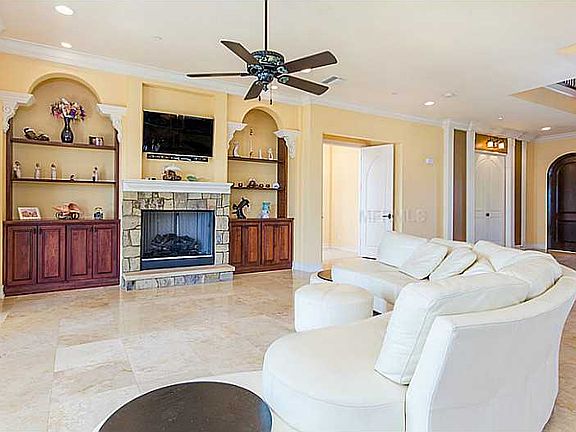 4th image of 3709 Bayshore Blvd NE