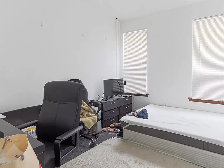 10 Parker Hill Ave — Photo 9