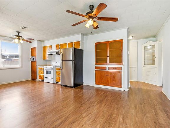 5th image of 309 Transcontinental Dr