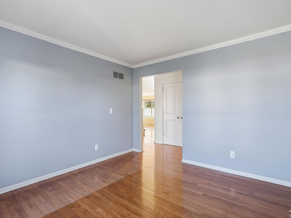 41668 Steinbeck Gln, photo 23