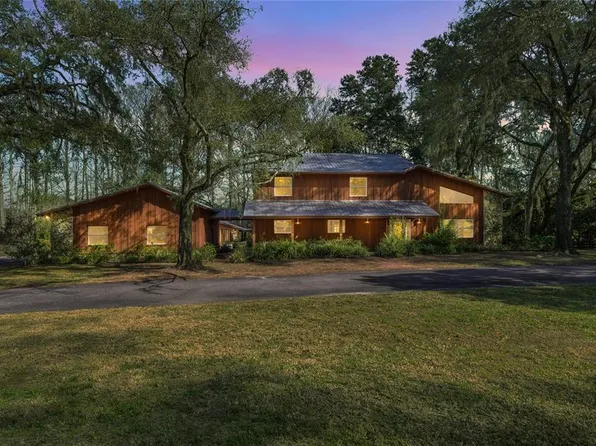 351 Sequoia Dr, Ocklawaha, FL 32179