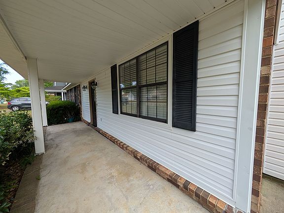 2nd image of 741 Cherry Dr SE
