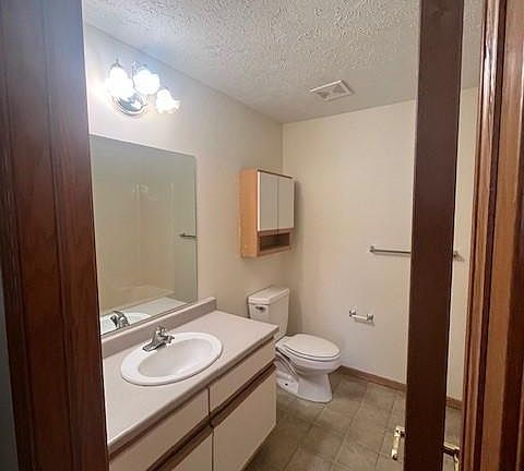 5th image of 4433 F St APT 207