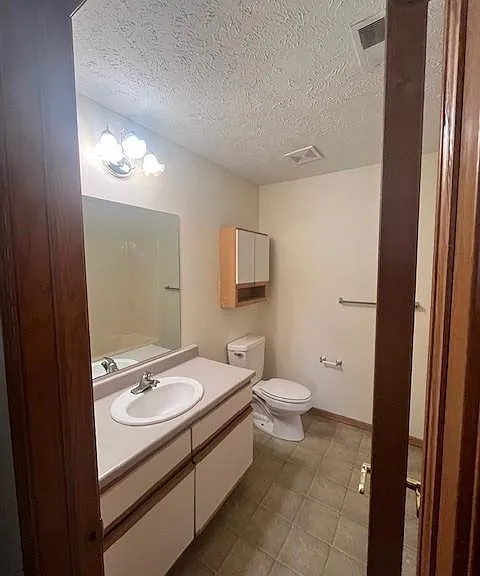 4433 F St #207 — Photo 5