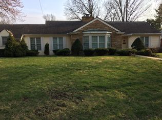 1913 Croxton Ave, Bloomington, IL