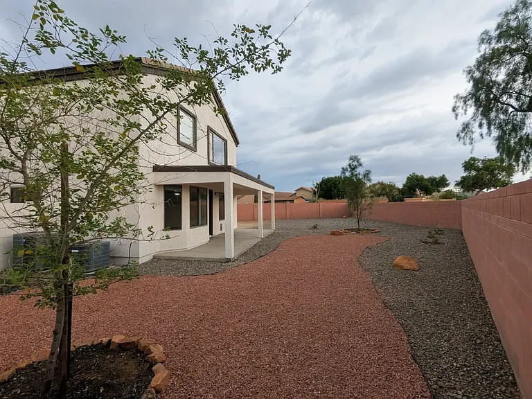 33966 N Mercedes Dr — Photo 24