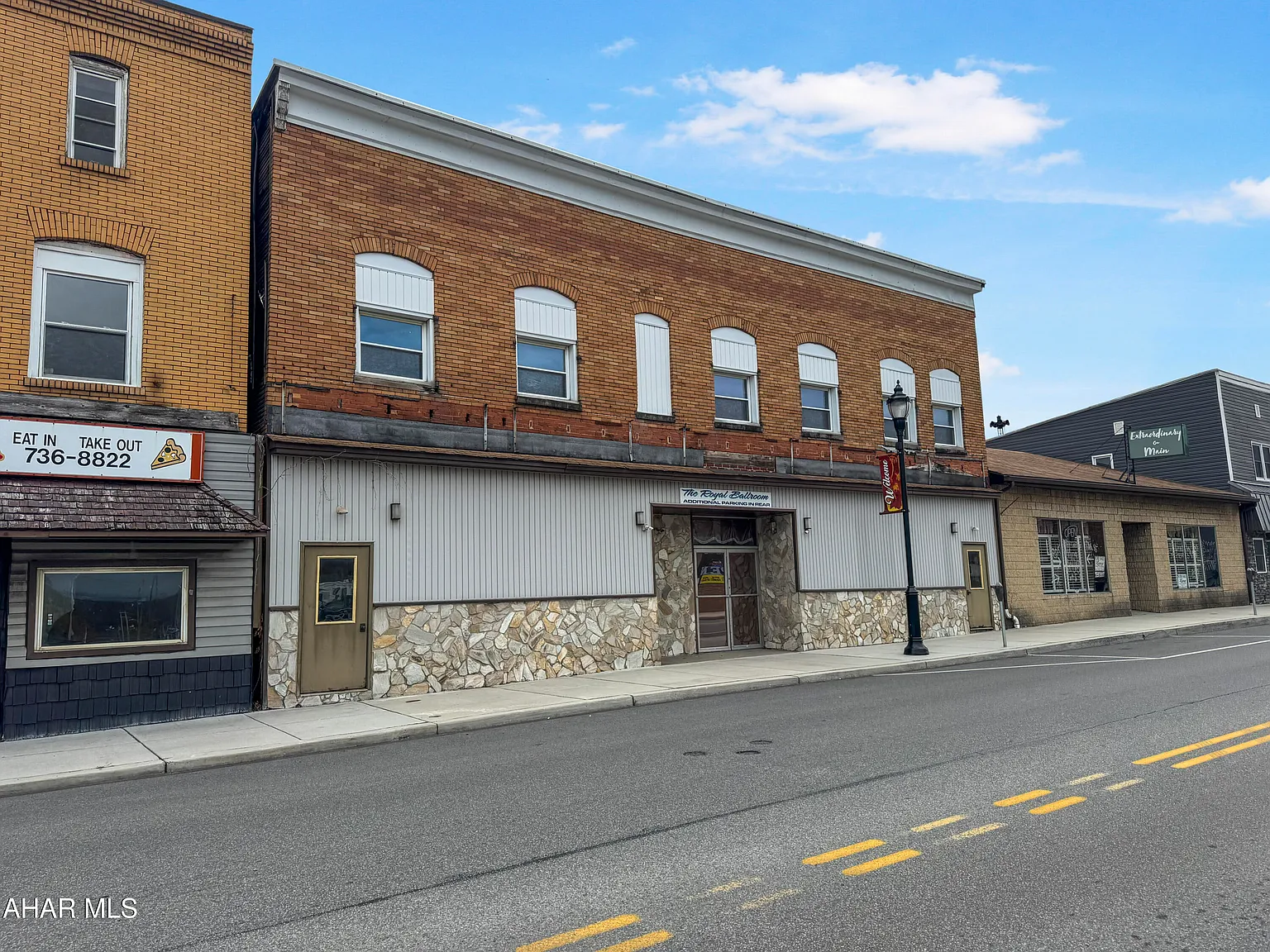 701 Main St photo 1