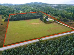 1922 E Darga Rd, Cedar, MI 49621