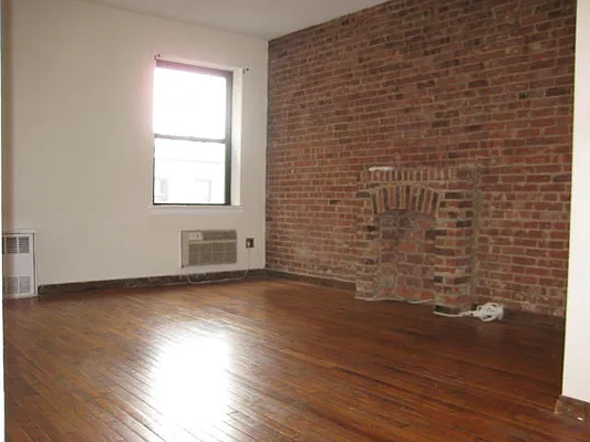 Rented by Magnone Real Estate | media 9