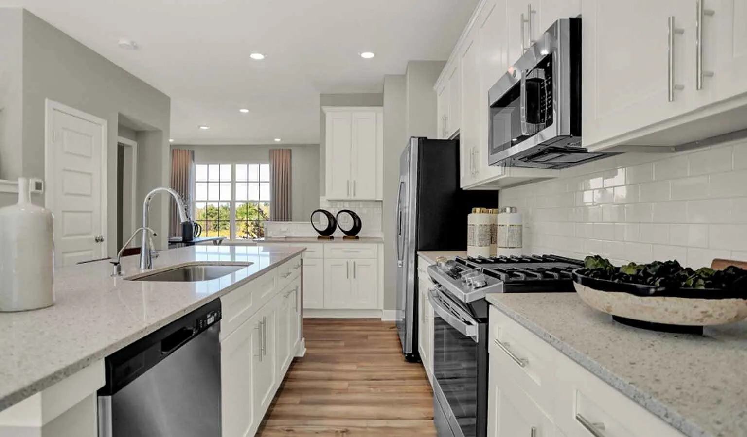 13775 Gatsby Dr — Photo 1