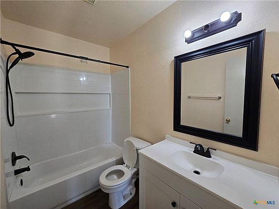 5th image of 1206 Industrial Blvd #B