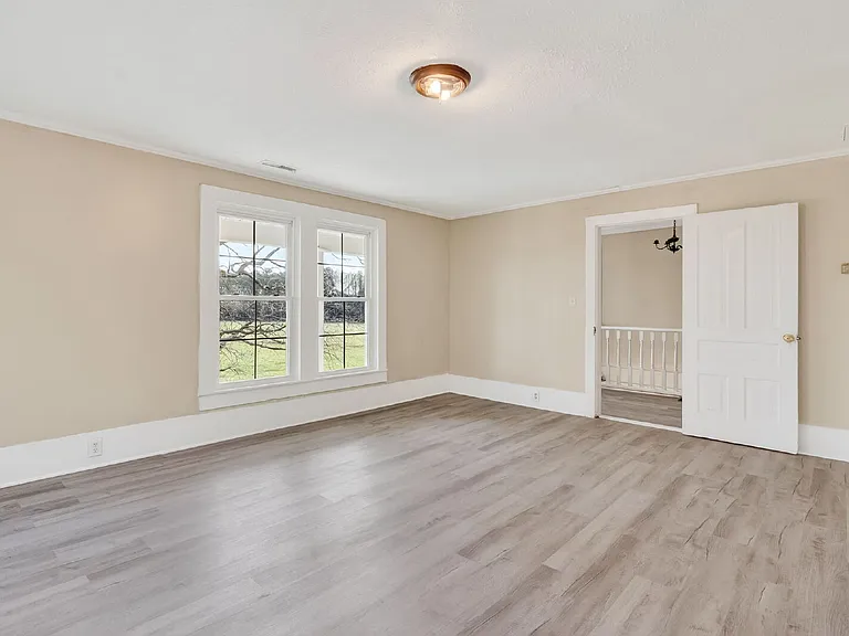 409 Meadow Rd — Photo 34