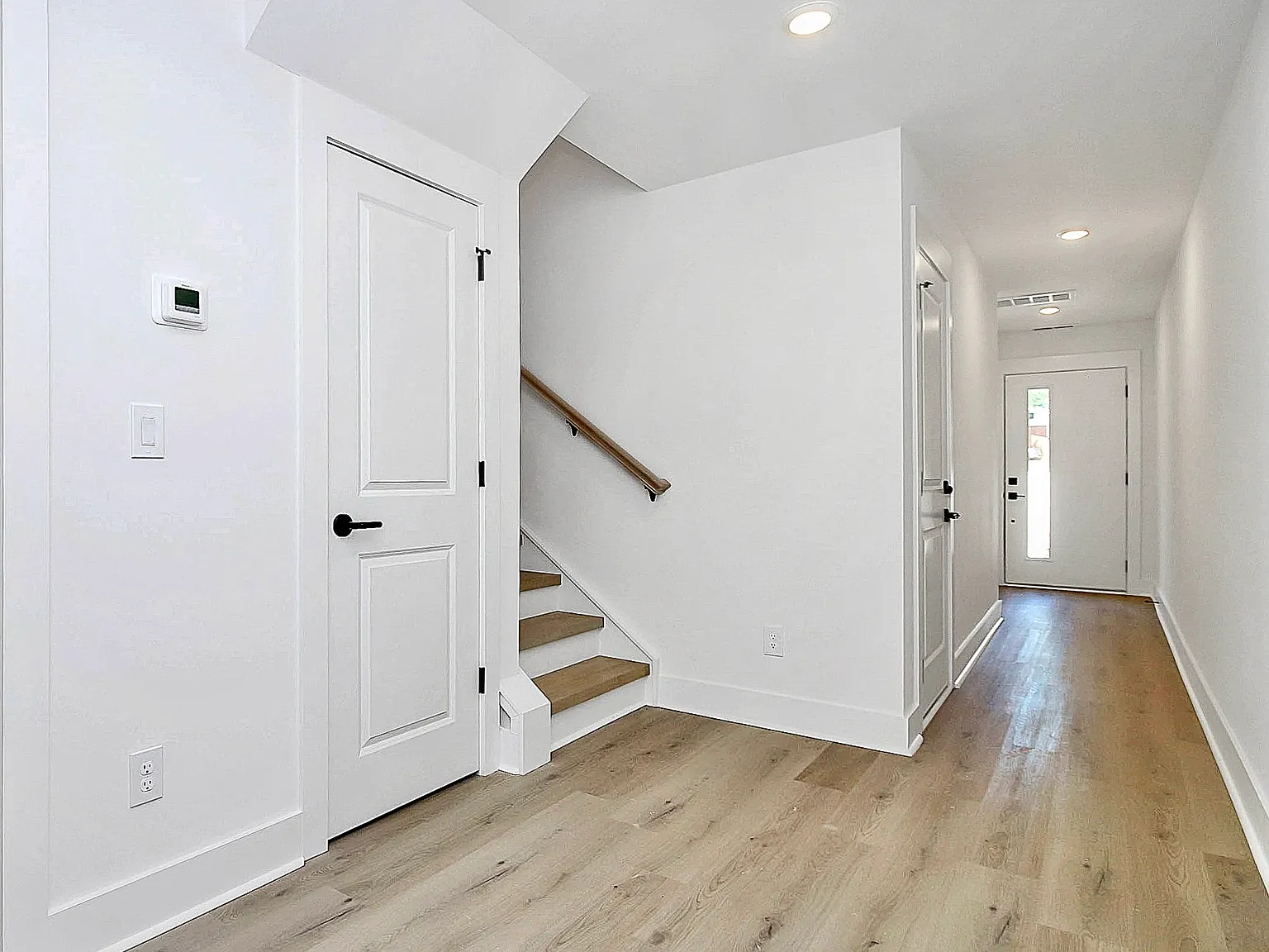 2613 Dr Carver Rd — Photo 4