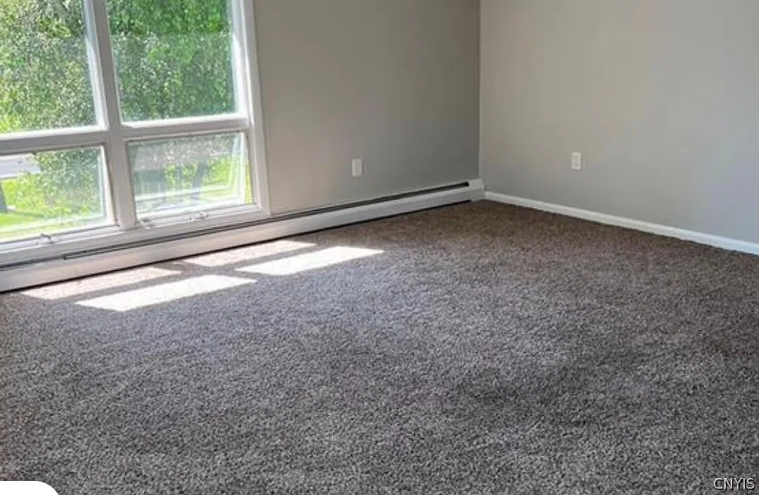 3 bed, 1.0 bath, 1144 sqft, $1,750 — Photo 4