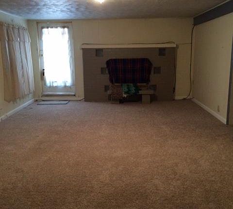 3rd image of 6240 Plum St APT B