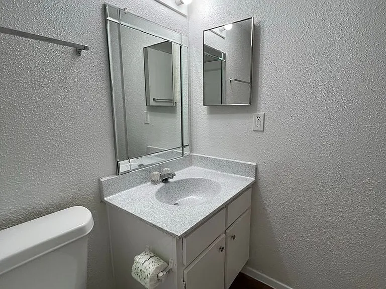 Cypresswood Crossing Apartments — Photo 54