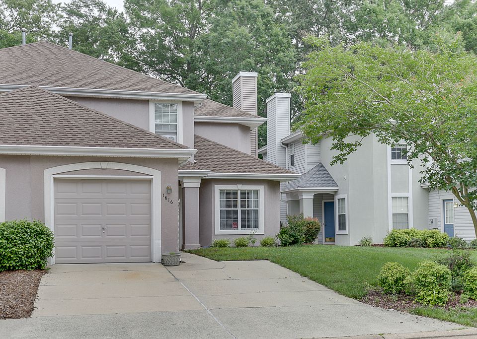 1st image of 1616 Willow Cv