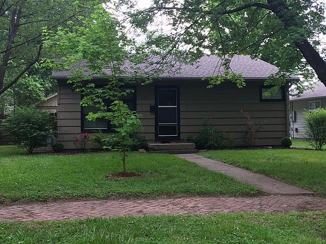 1st image of 606 N Woodland St