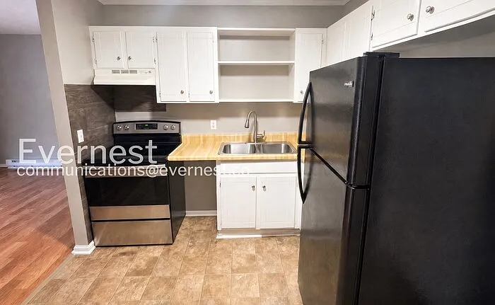 5114 Linbar Dr — Photo 3