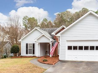 1680 Hampton Walk Dr, Hoschton, GA 30548