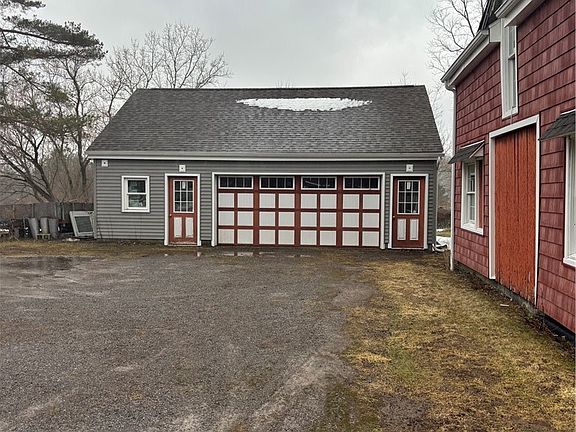3rd image of 5370 Chestnut Ridge Rd